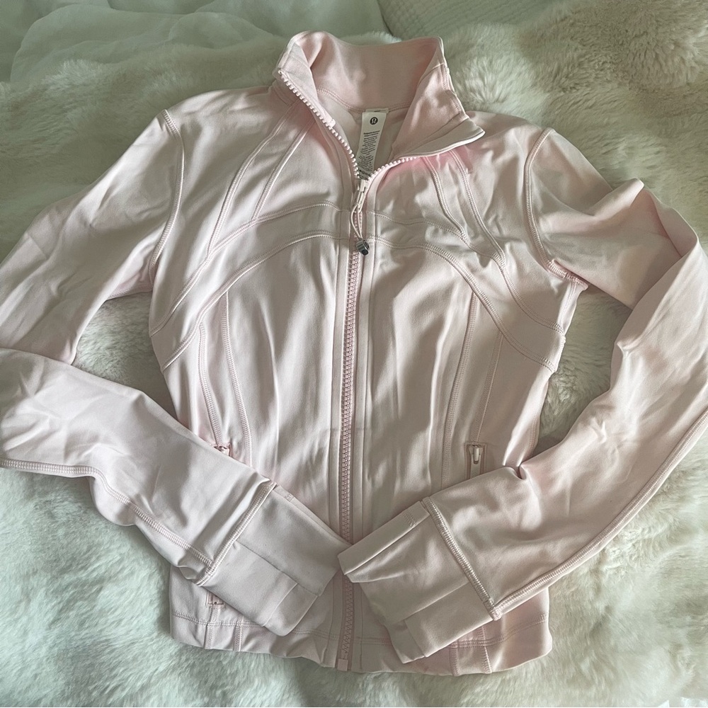 Lululemon Define Cropped Strawberry Milkshake Jacket - Picture 3 of 4